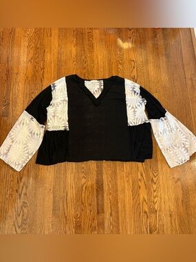 POL Black Top with White Lace Paneled Long Sleeves